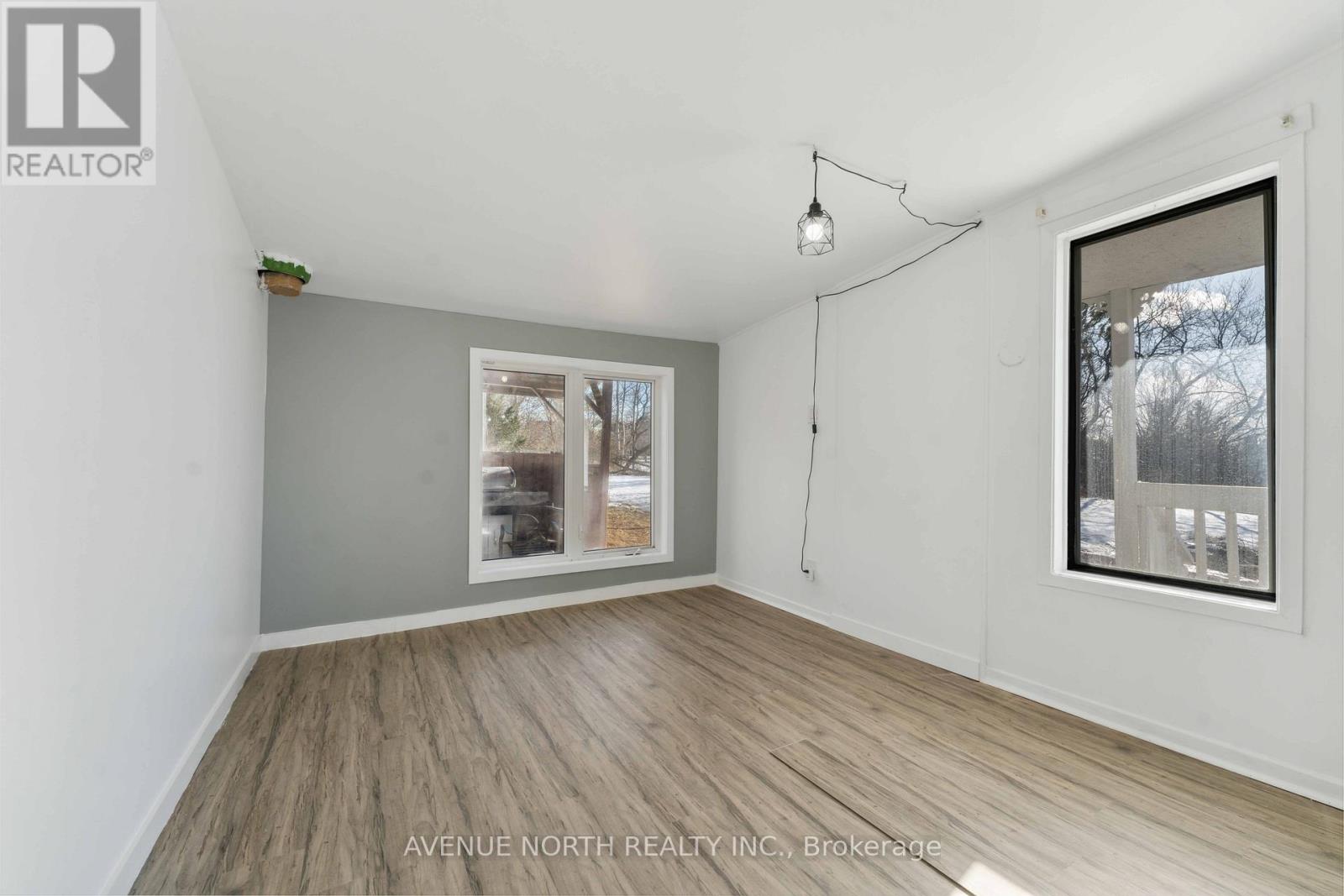 6958 NOTRE DAME STREET - 13