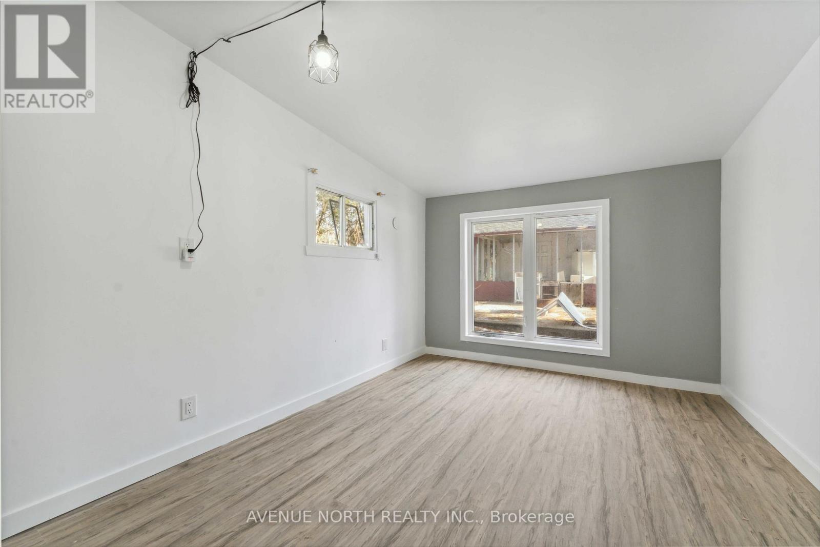 6958 NOTRE DAME STREET - 15