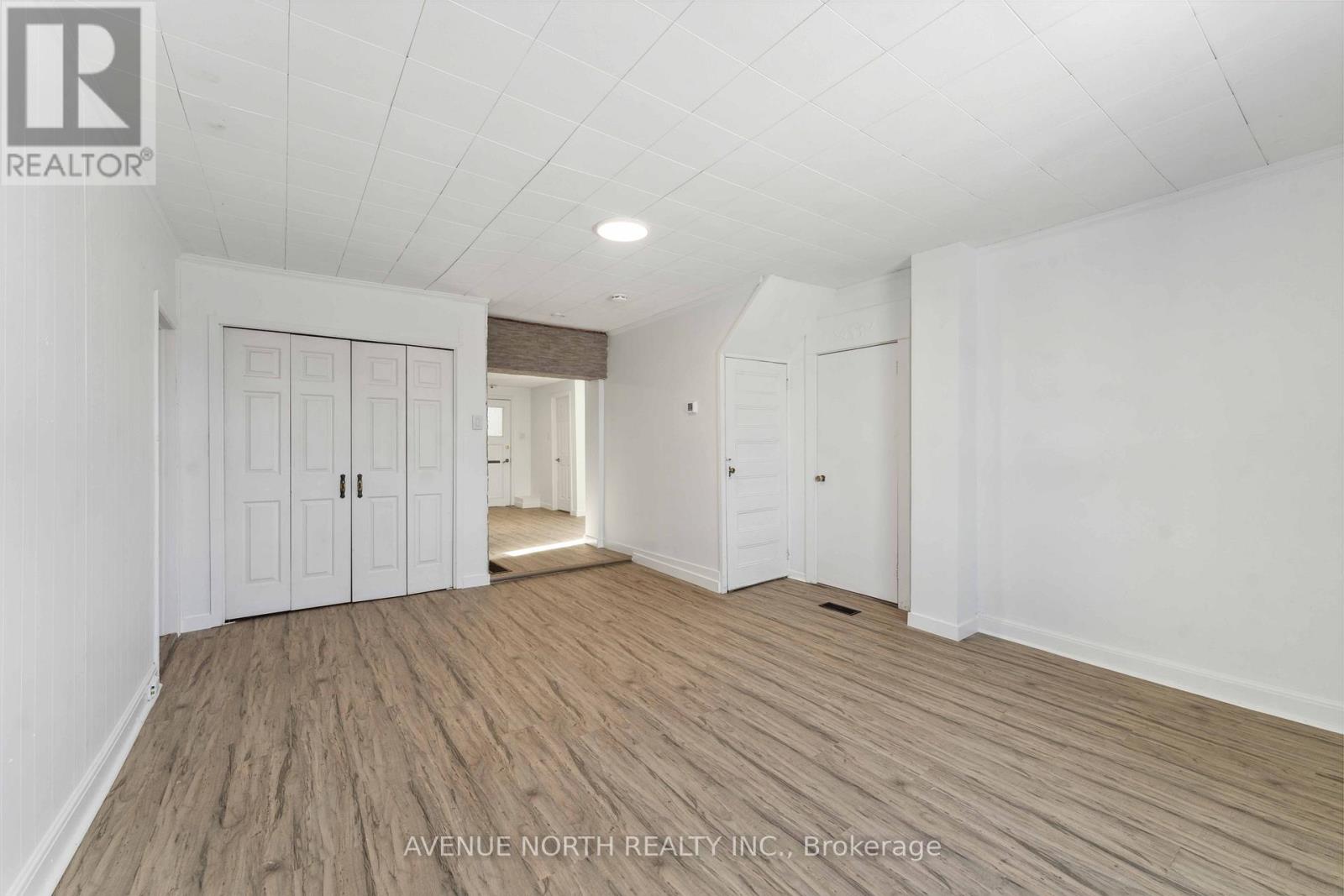 6958 NOTRE DAME STREET - 4