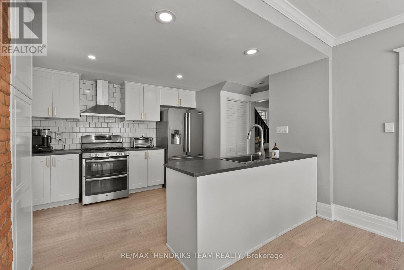 69 CHAPLIN AVENUE - 15
