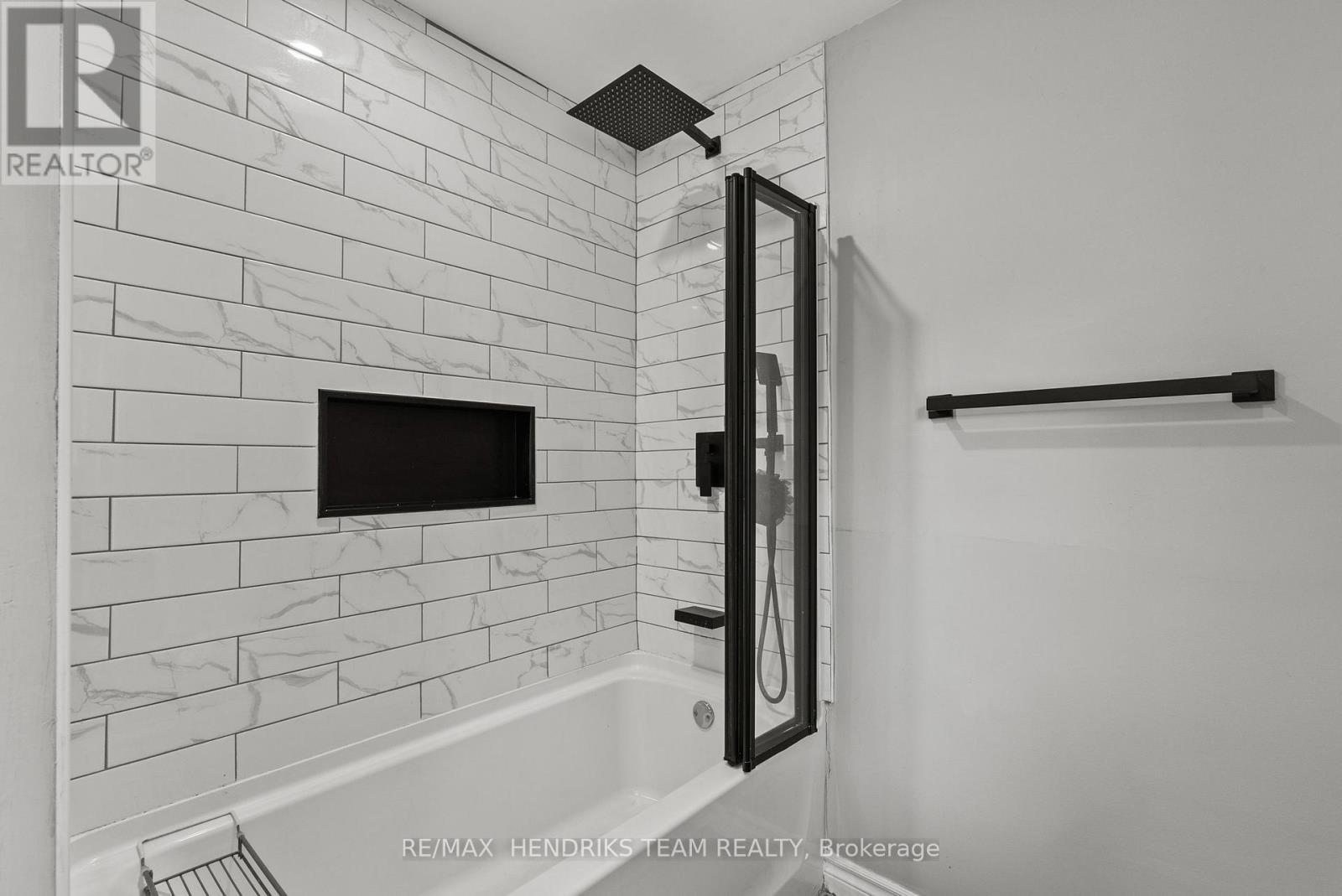 69 CHAPLIN AVENUE - 27