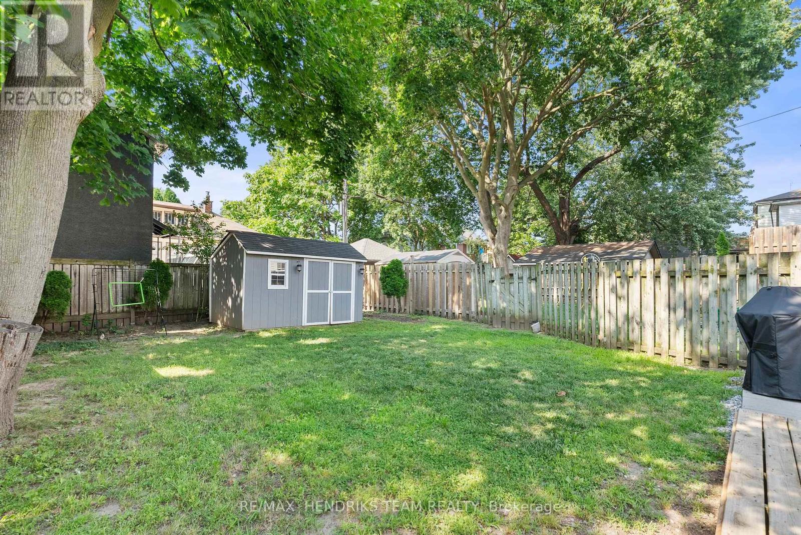 69 CHAPLIN AVENUE - 28