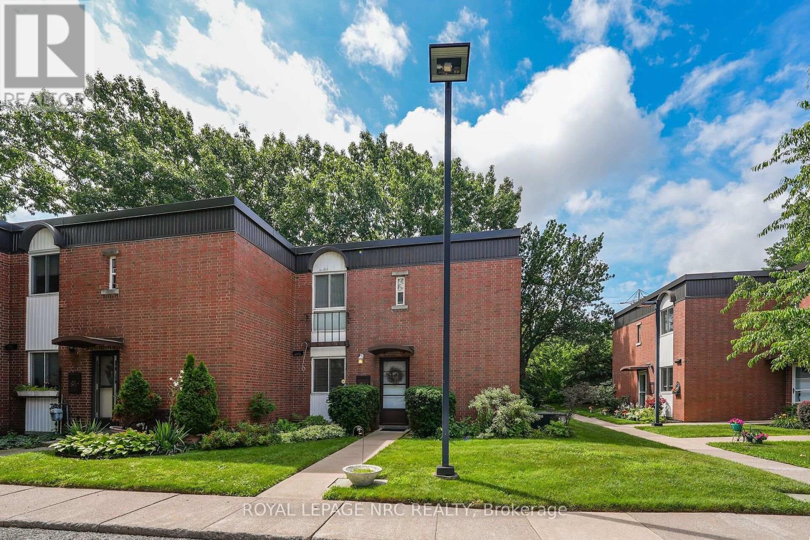 #62 6453 COLBORNE STREET - 1