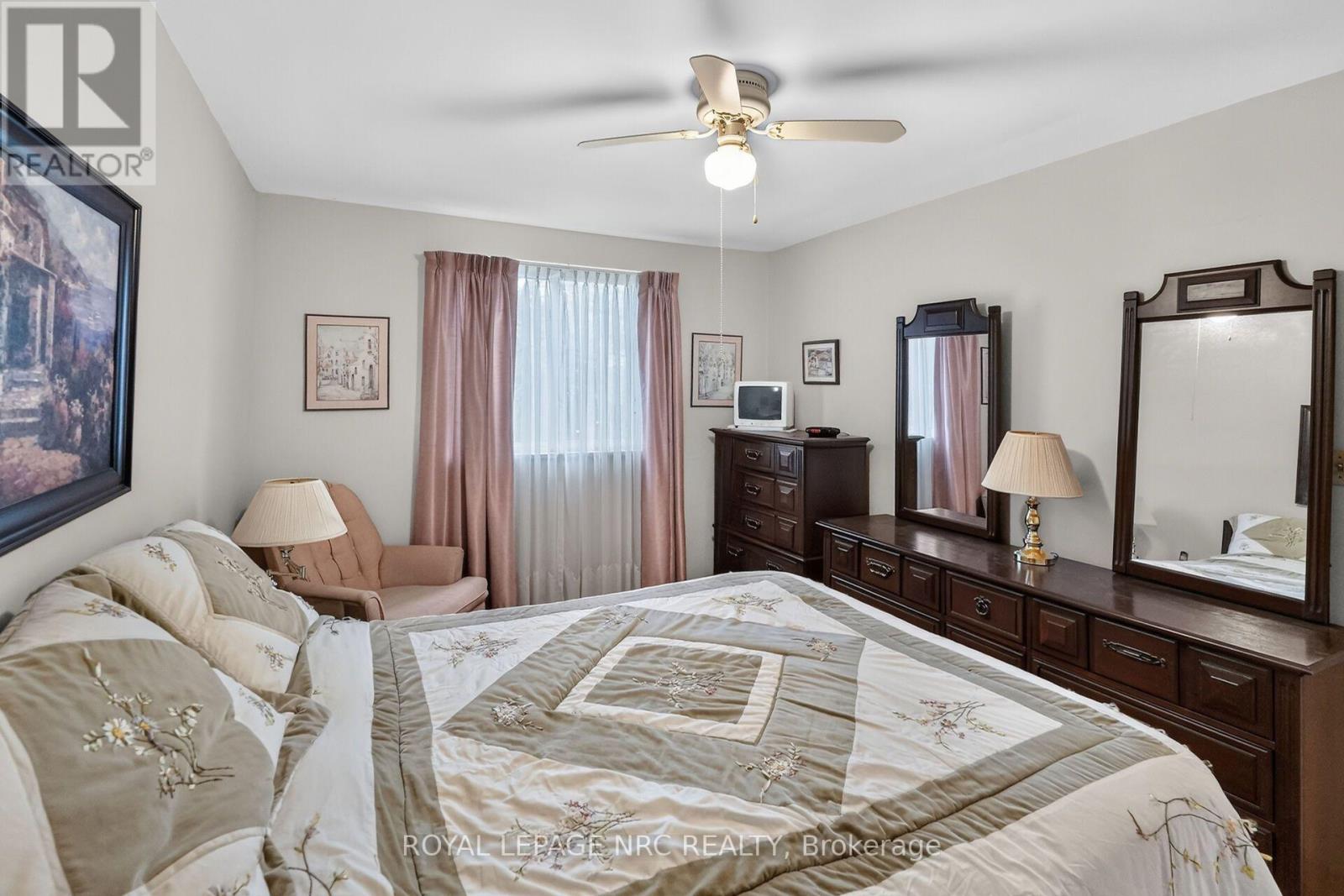 #62 6453 COLBORNE STREET - 10