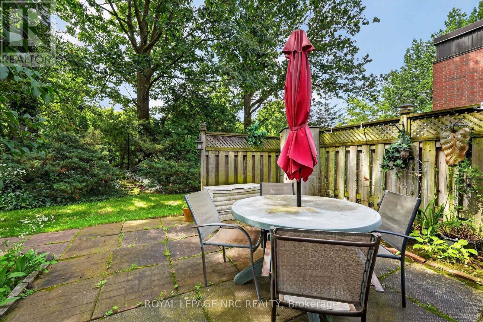 #62 6453 COLBORNE STREET - 20