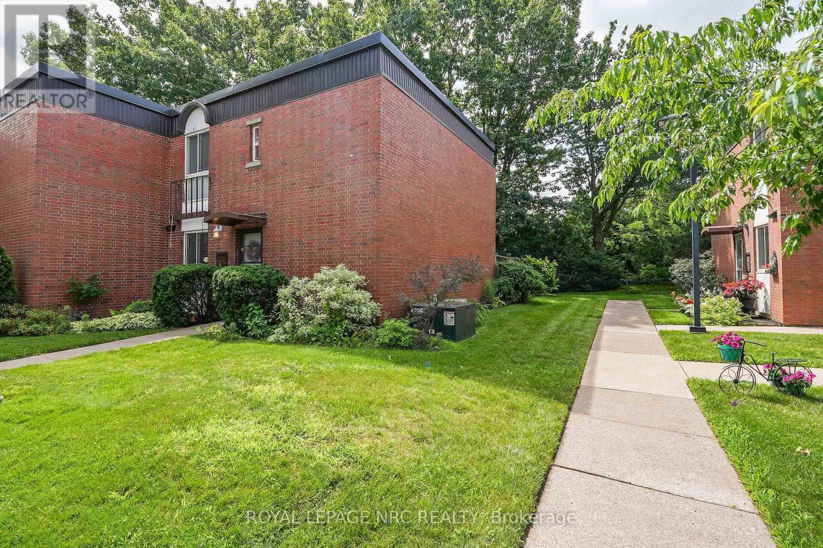 #62 6453 COLBORNE STREET - 22
