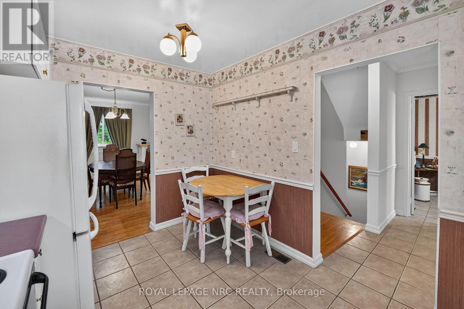 #62 6453 COLBORNE STREET - 7