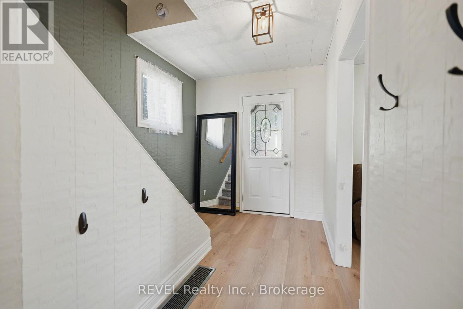 41 CROSS STREET - Image 3