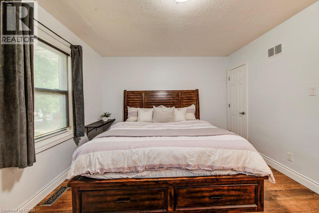 17 CRESTWOOD Avenue - 20