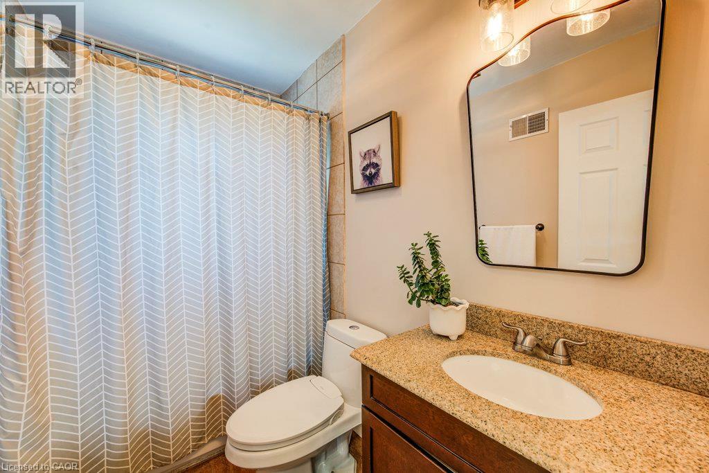 17 CRESTWOOD Avenue - 16