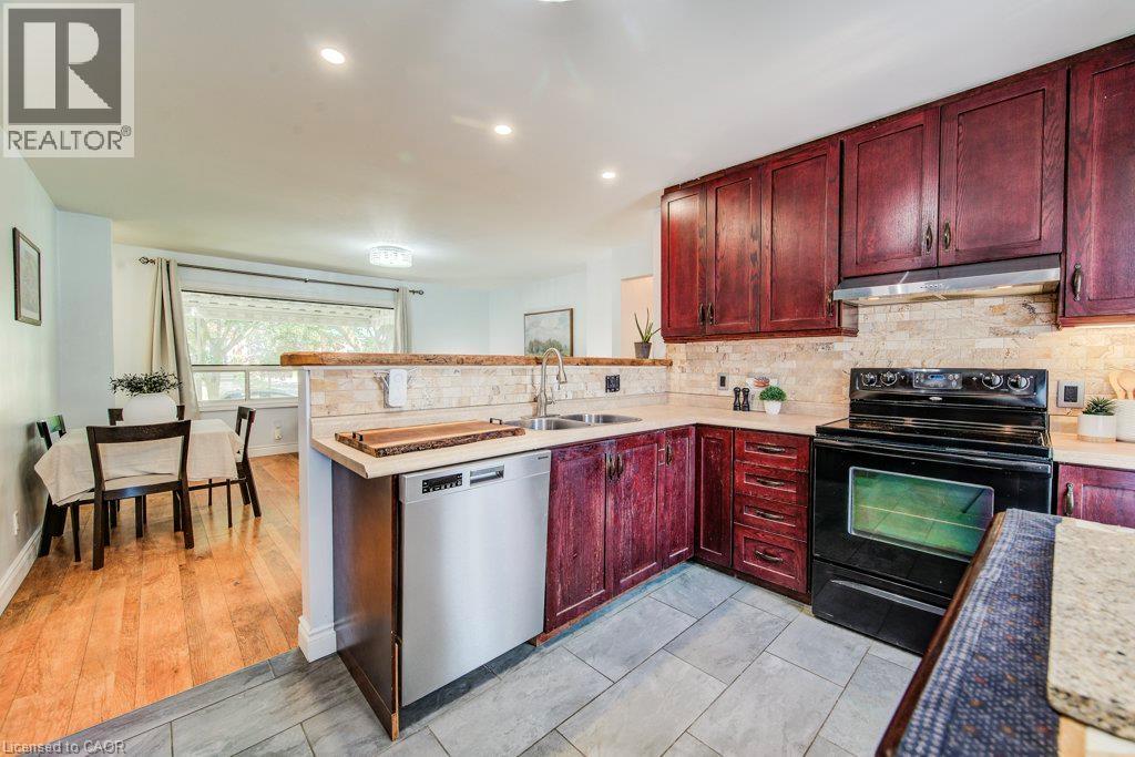17 CRESTWOOD Avenue - 13