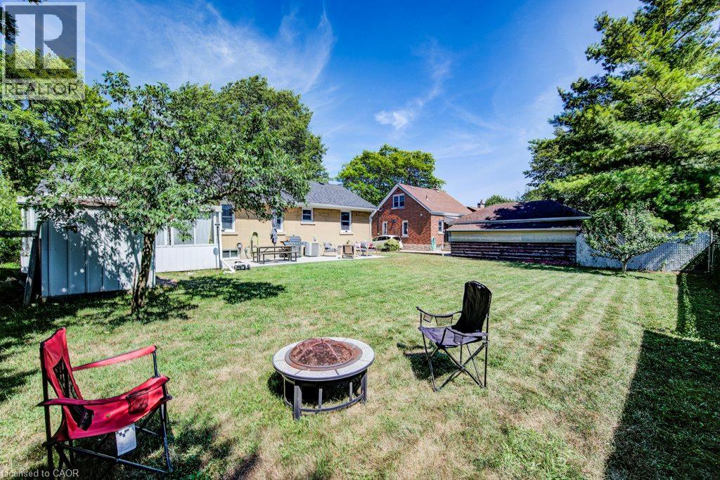 17 CRESTWOOD Avenue - 38