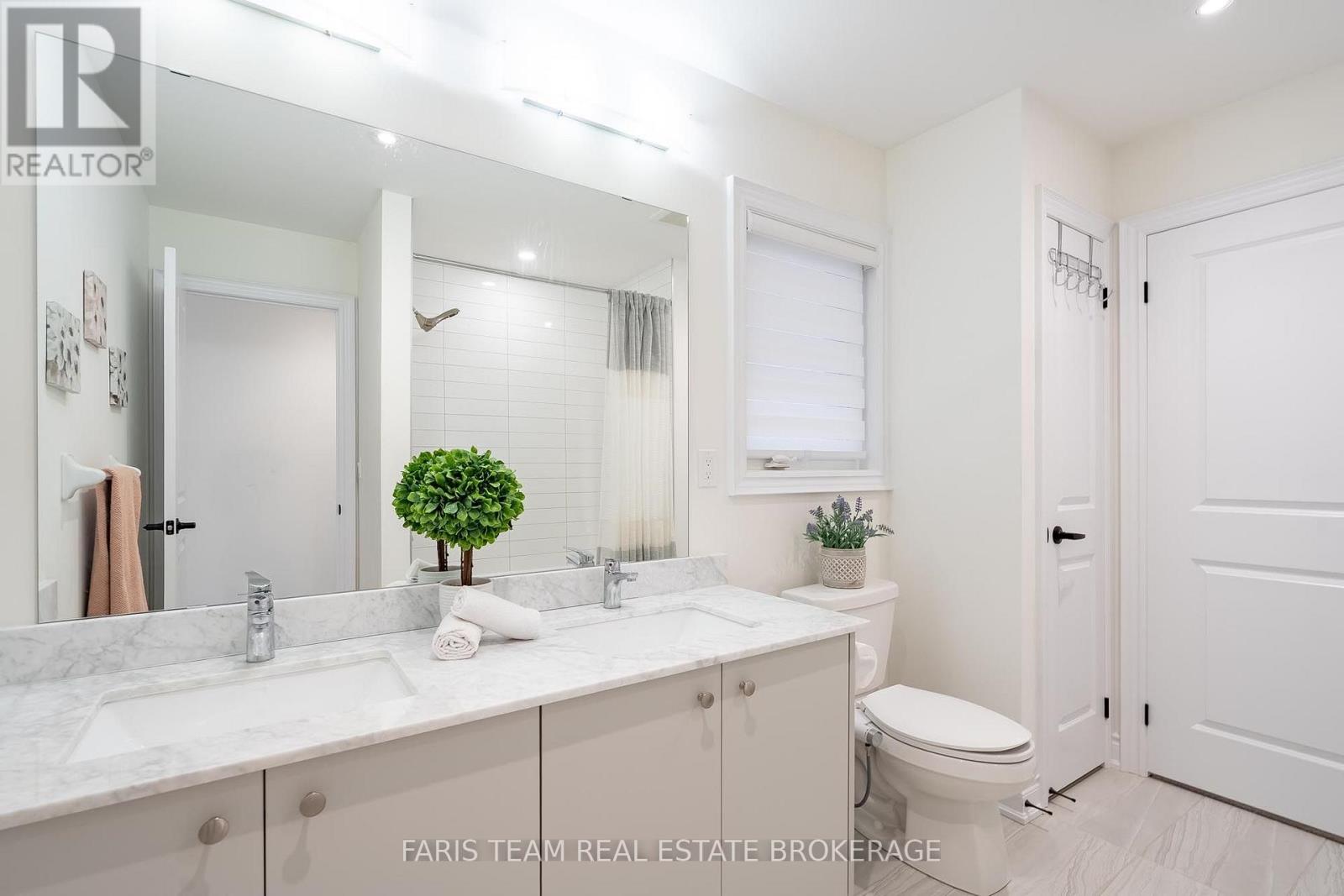 1352 BLACKMORE STREET - 26