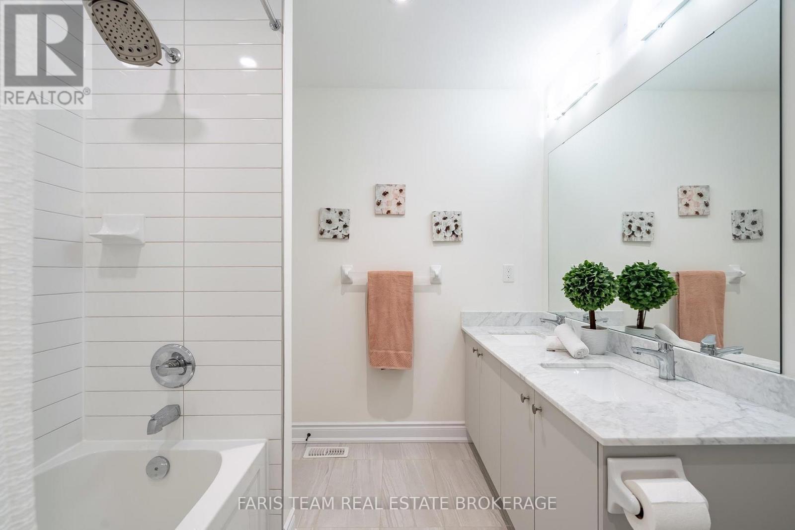 1352 BLACKMORE STREET - 25
