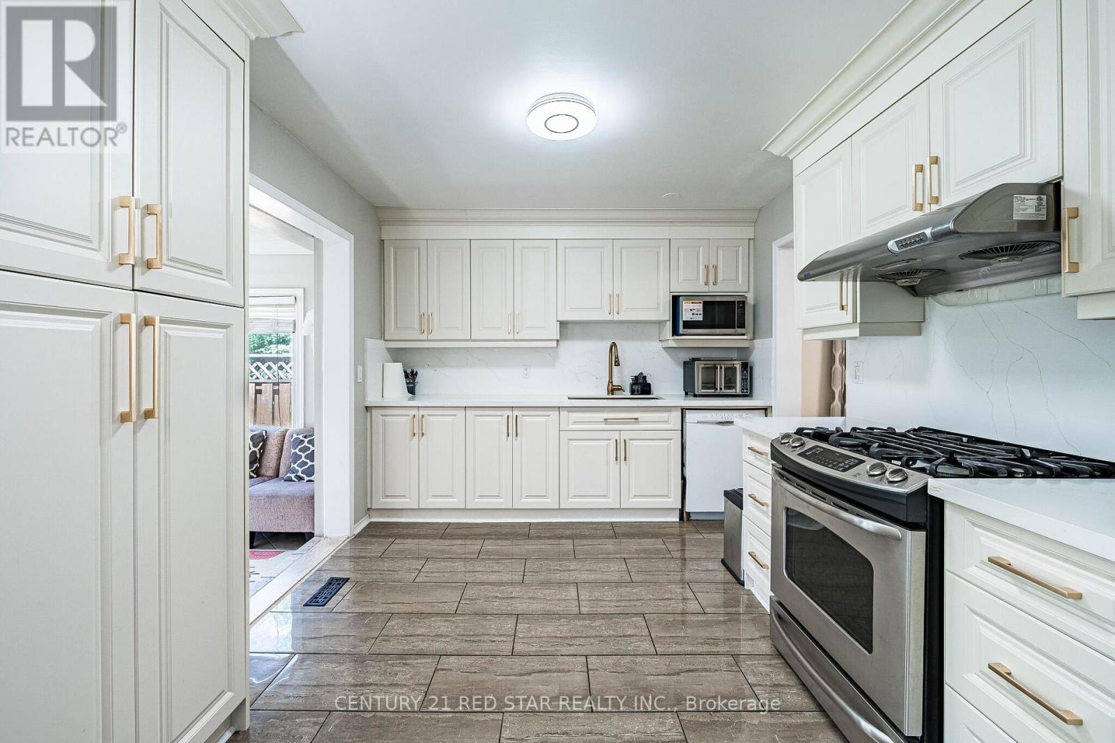 52 NEWDALE PLACE - 11