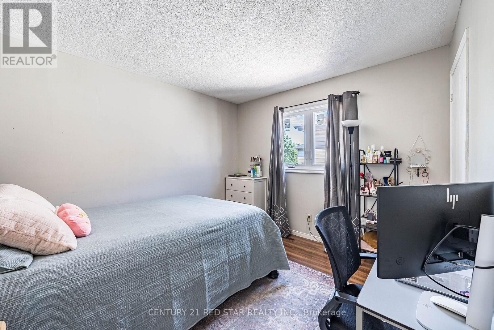 52 NEWDALE PLACE - 29