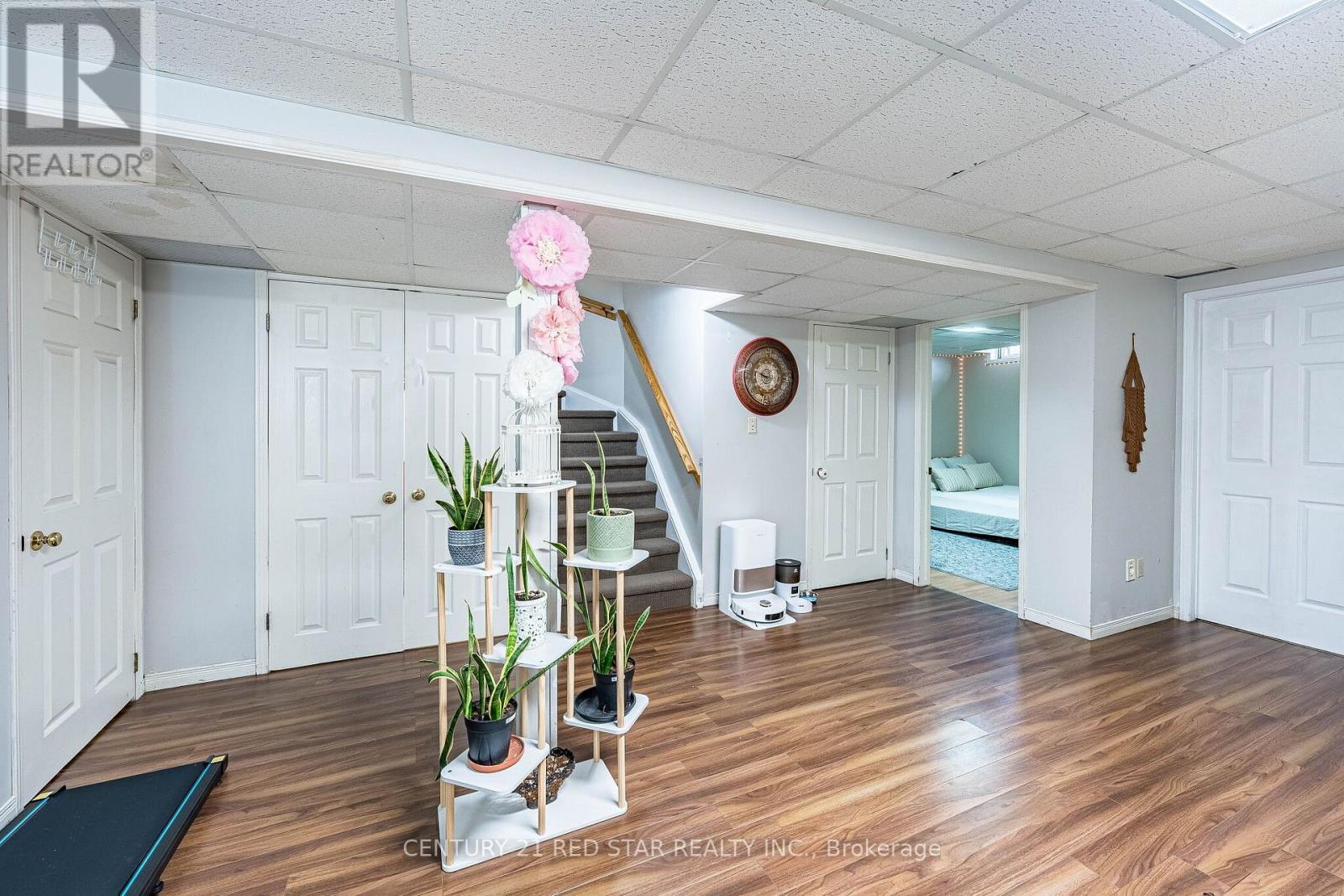 52 NEWDALE PLACE - 39