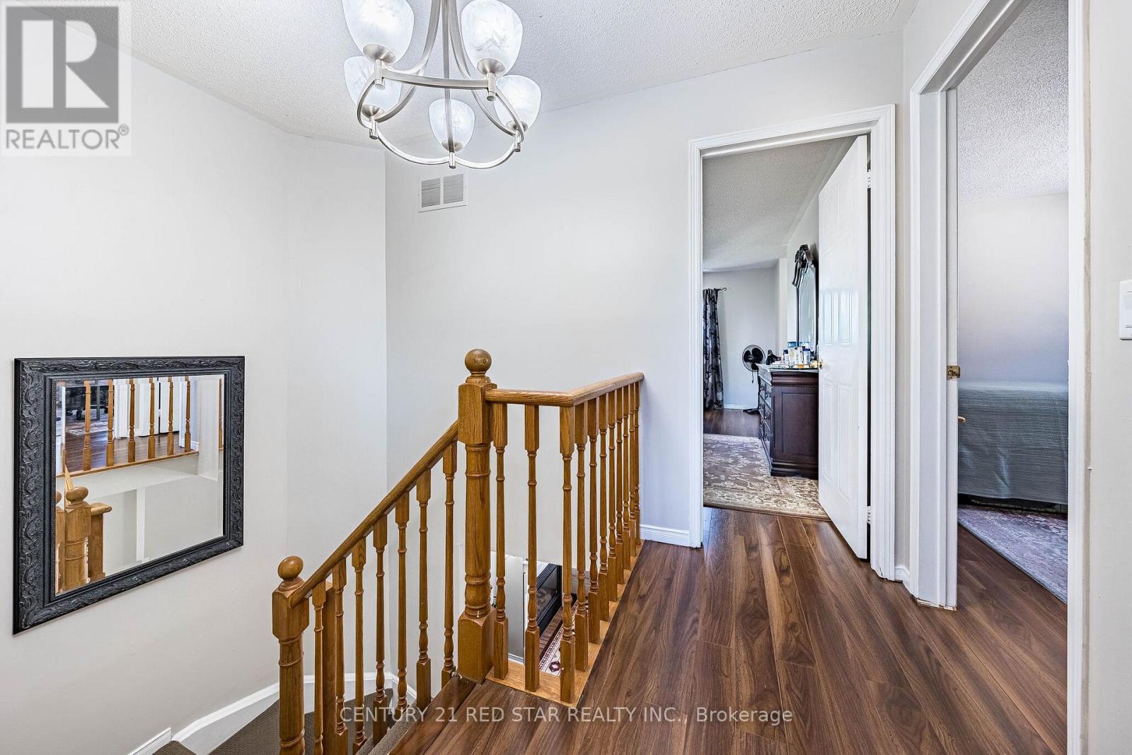 52 NEWDALE PLACE - 24