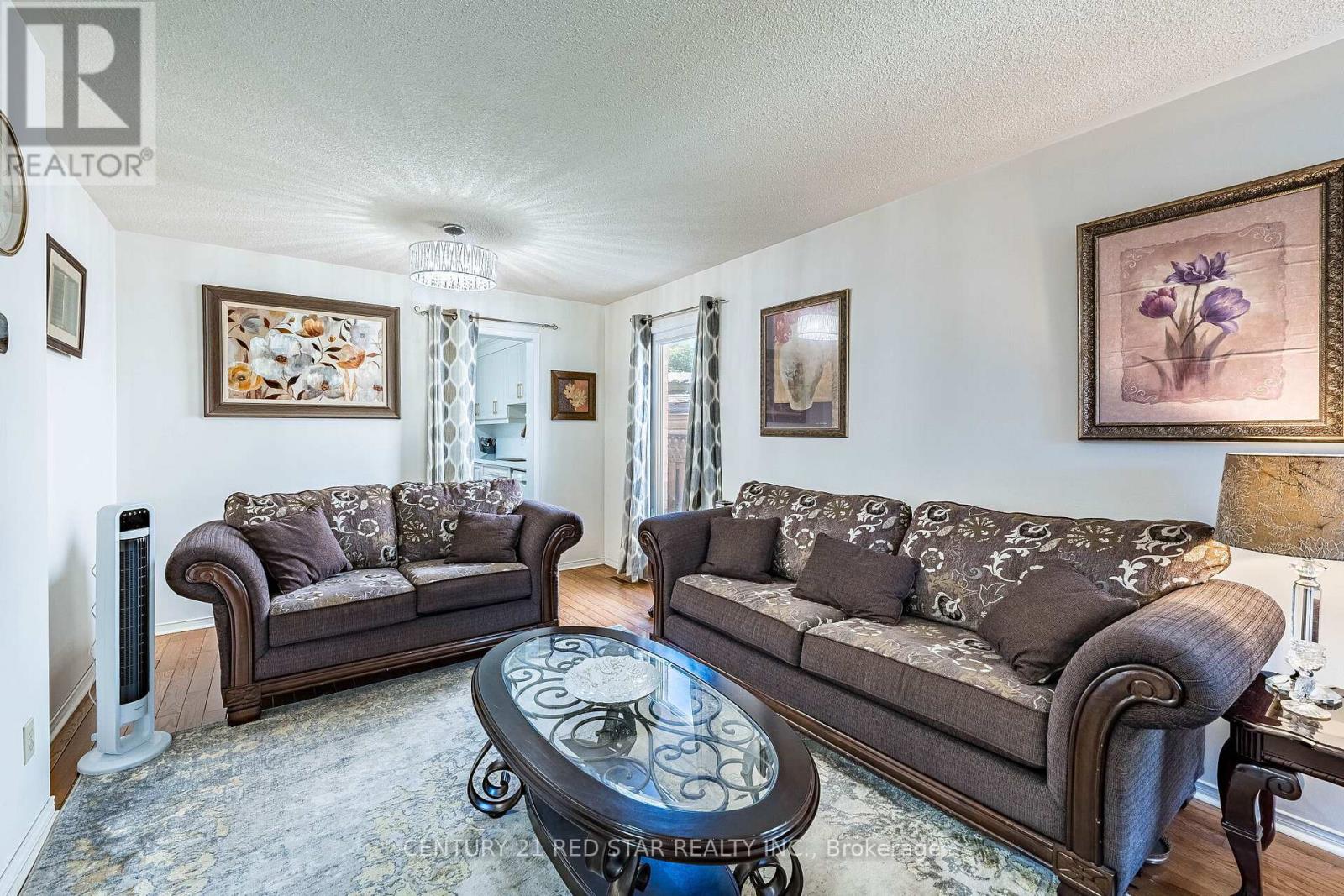 52 NEWDALE PLACE - 8