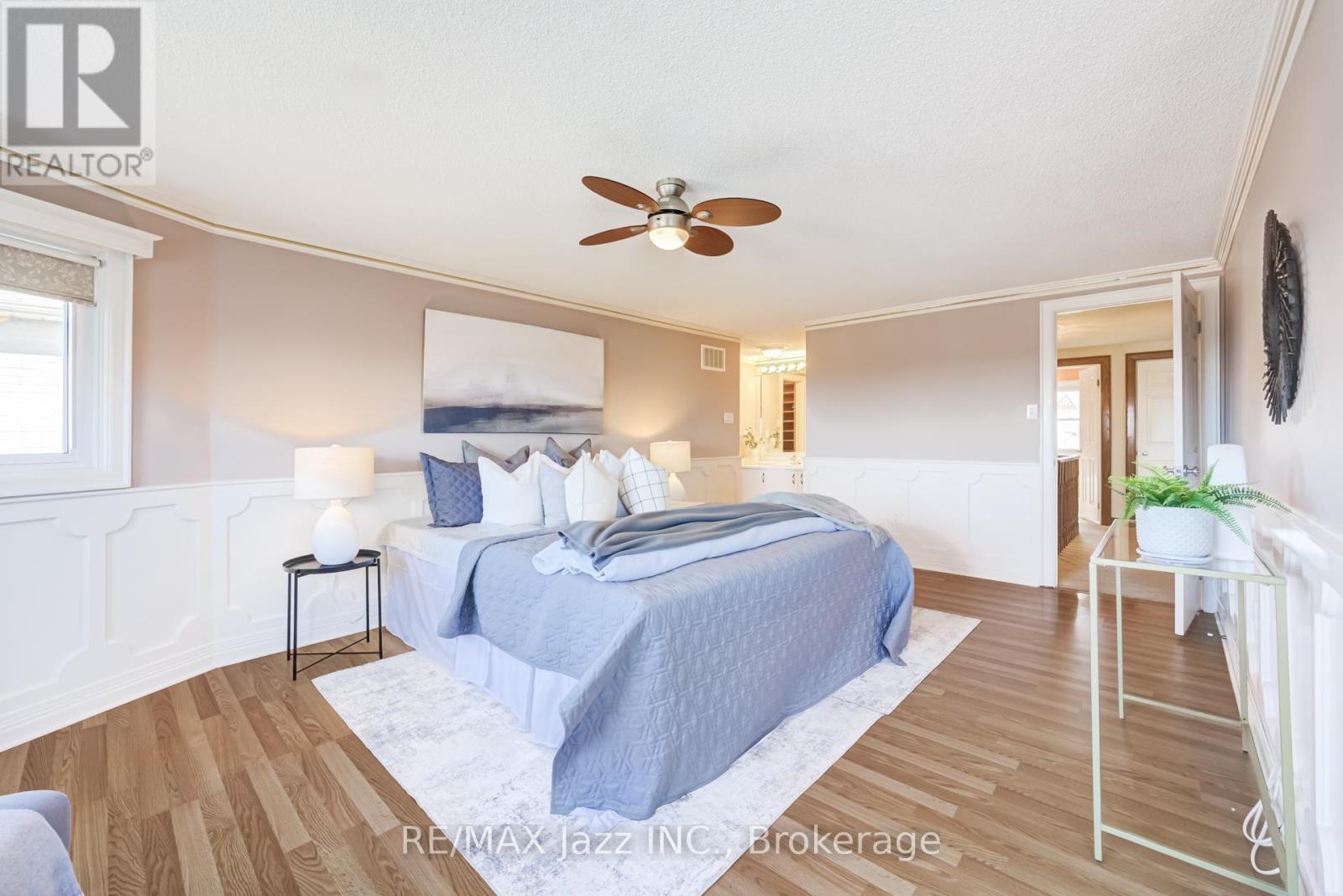 2 COOMER CRESCENT - 19