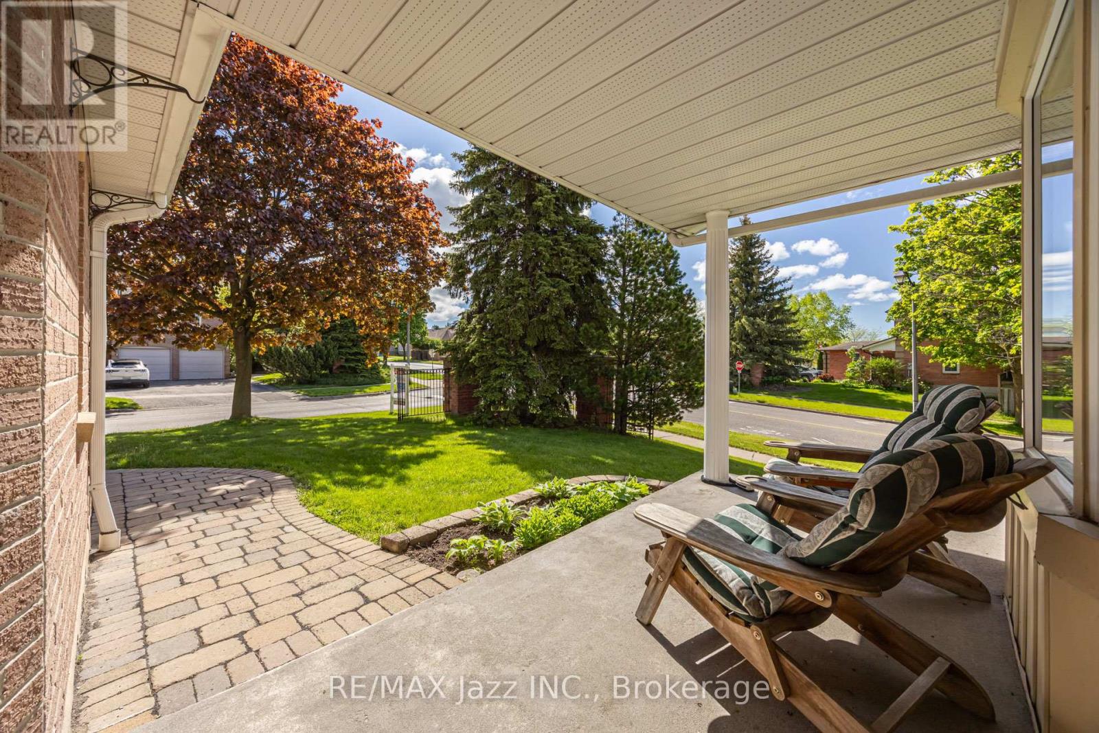 2 COOMER CRESCENT - 2