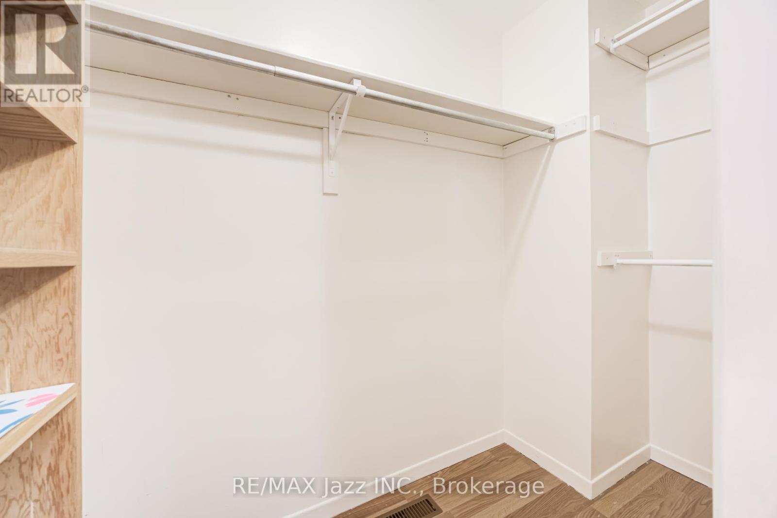 2 COOMER CRESCENT - 21