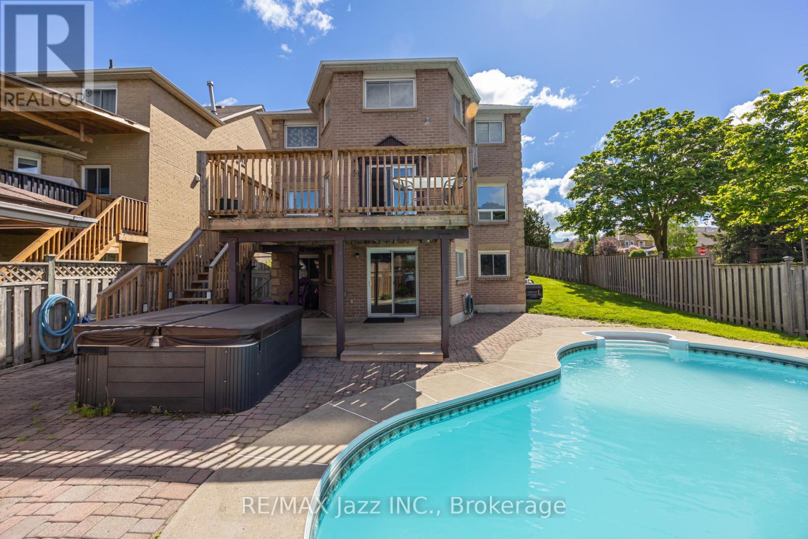 2 COOMER CRESCENT - 46