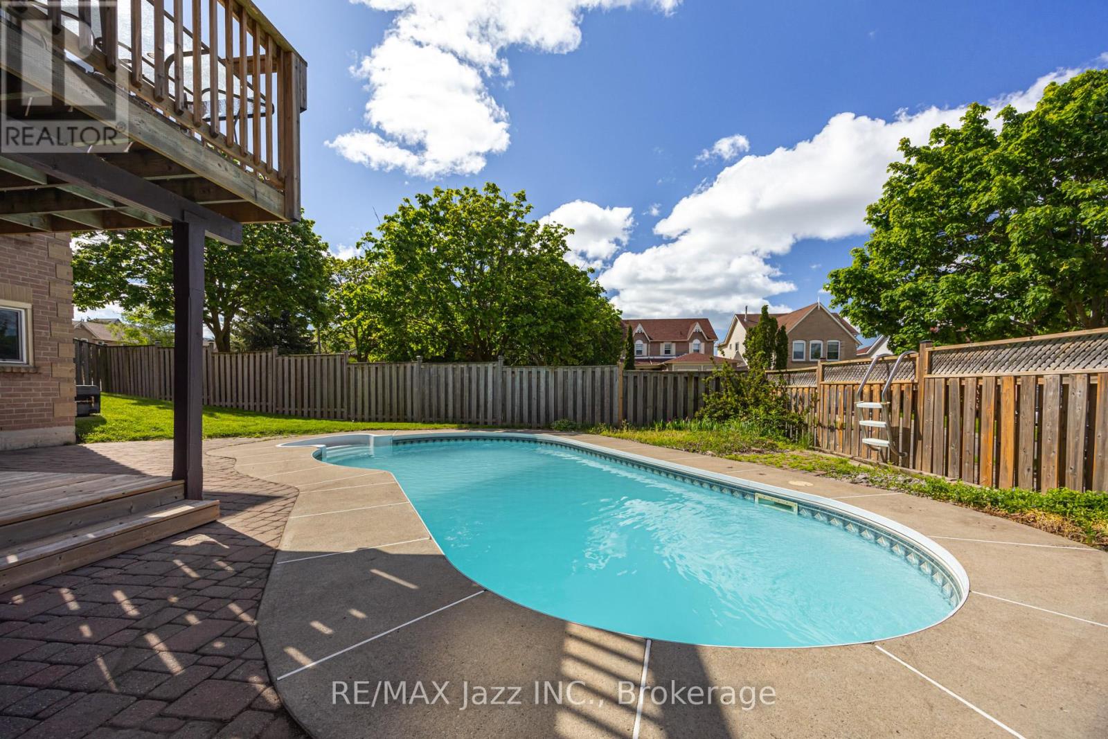 2 COOMER CRESCENT - 47