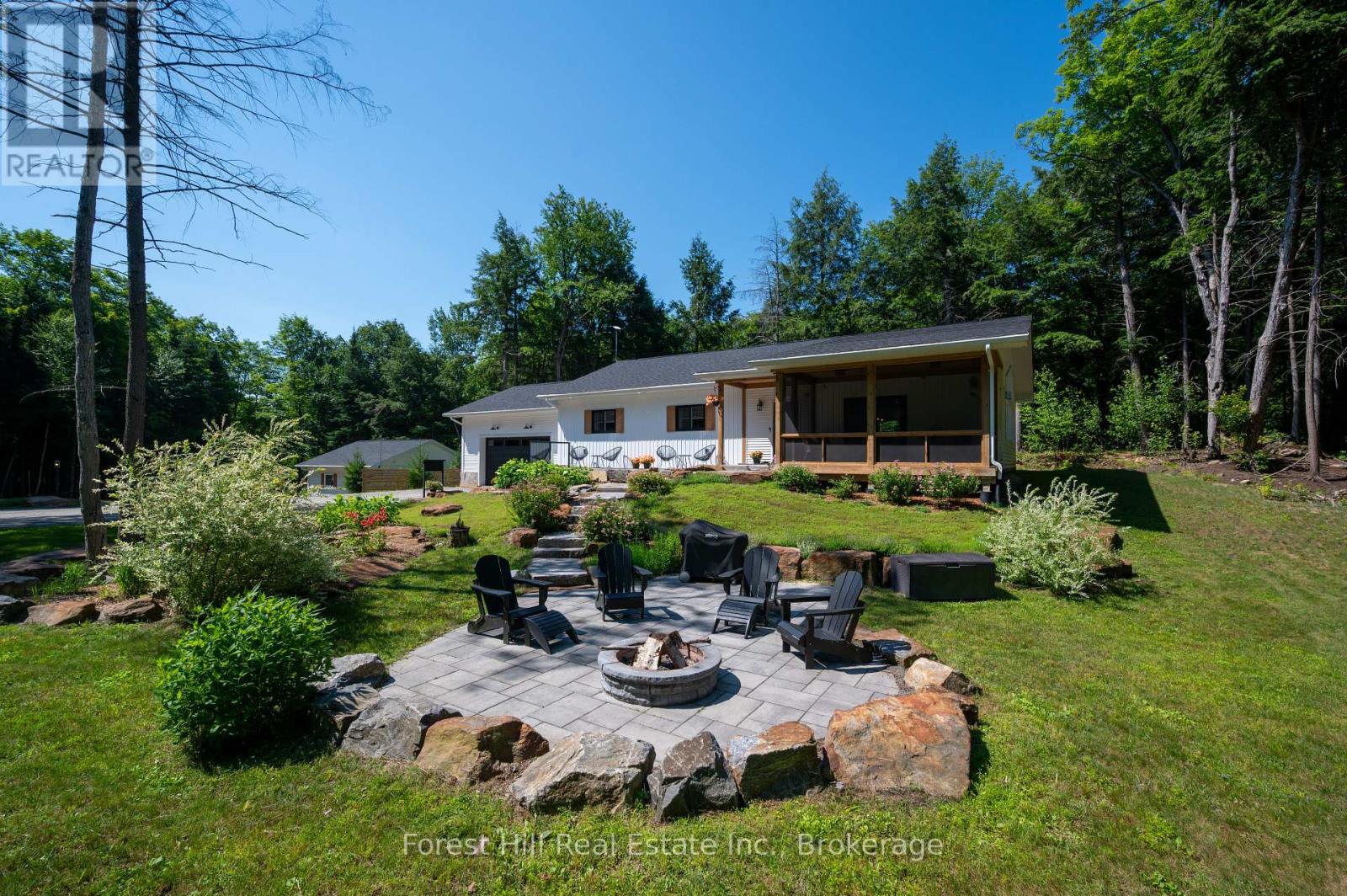 315 NORTH FOX LAKE ROAD W - 2