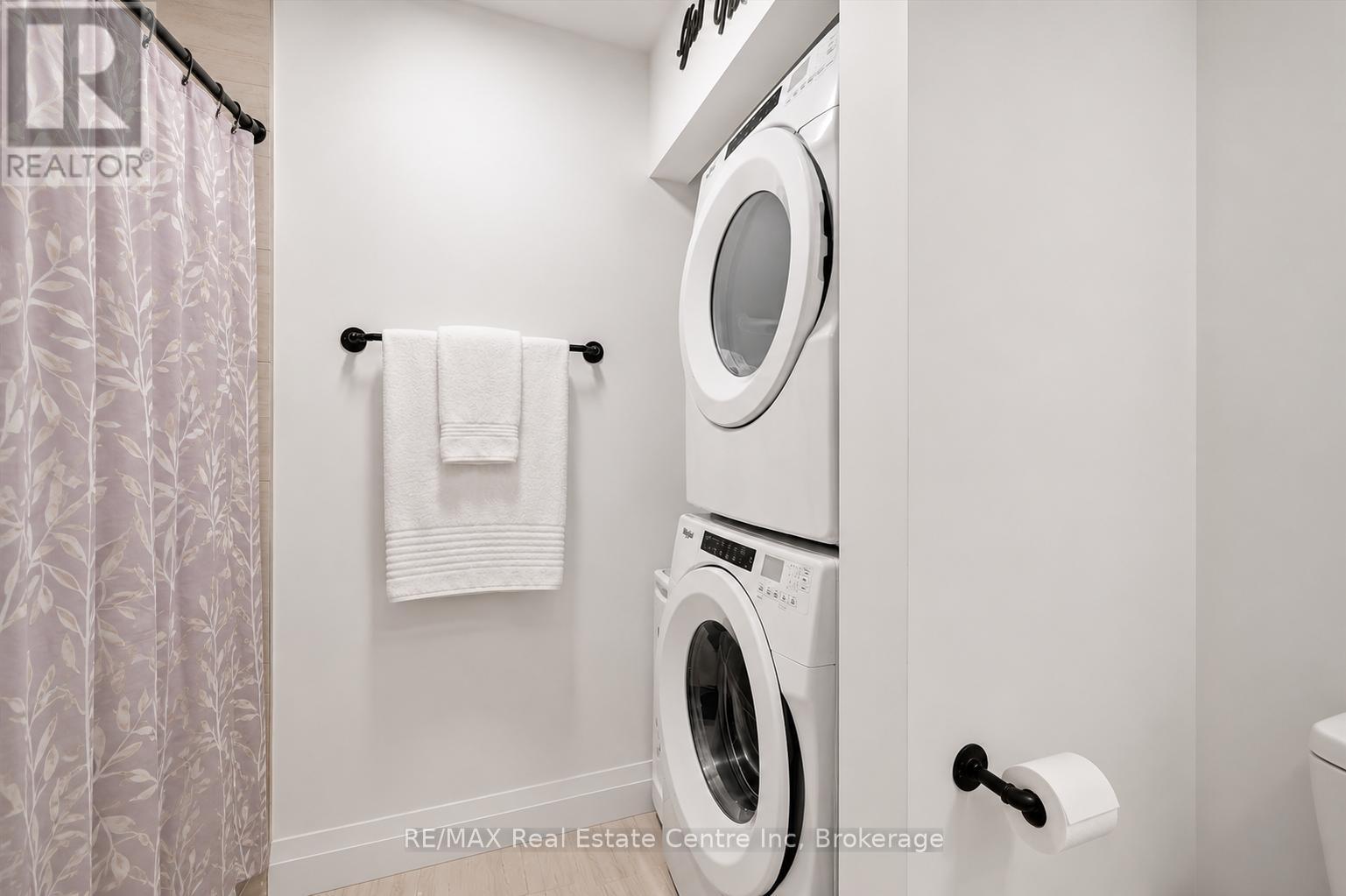 #411 30 HAMILTON STREET S - Image 12