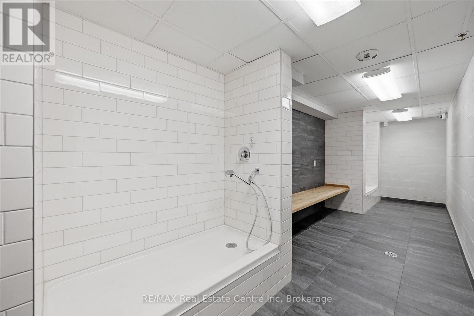 #411 30 HAMILTON STREET S - Image 22