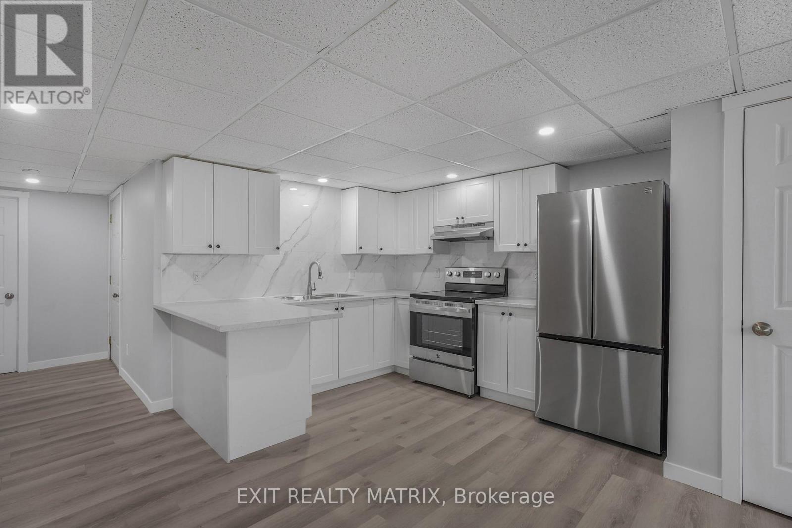 916 KING ST STREET - 23