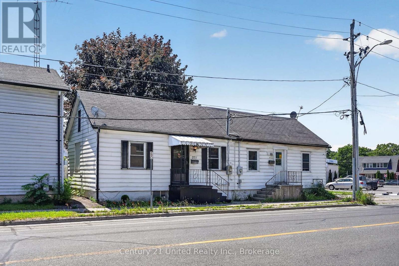 271 UNIVERSITY AVENUE W - 1