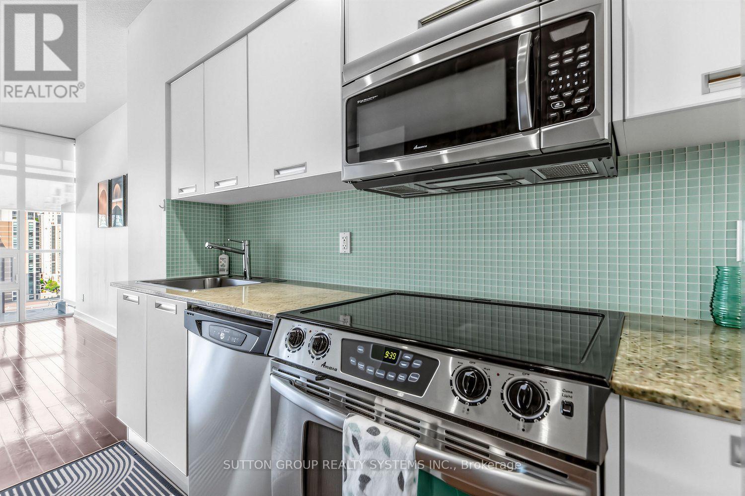 #1406 33 CHARLES STREET E - 10