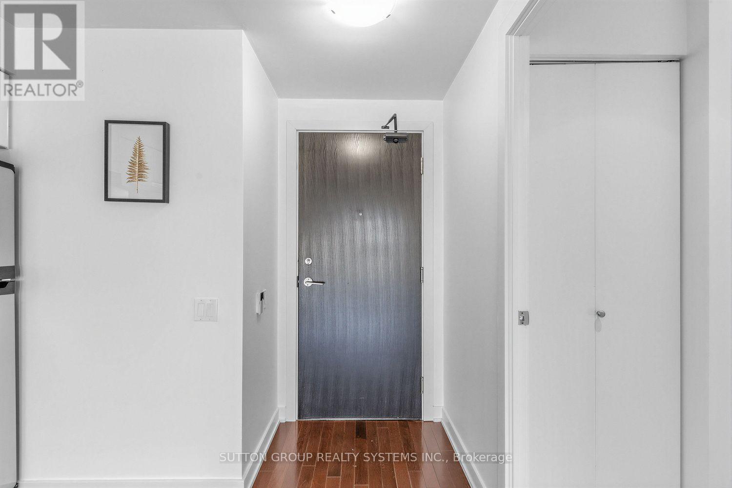 #1406 33 CHARLES STREET E - 19