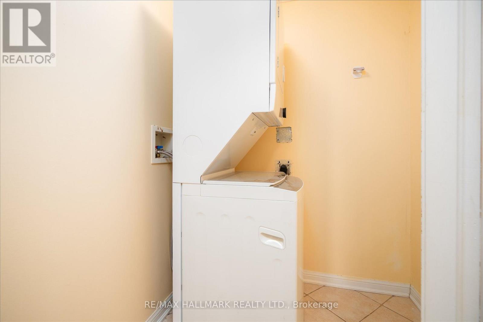 #117 10 MENDELSSOHN STREET - 24