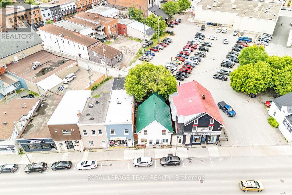 56 MADAWASKA STREET - 10