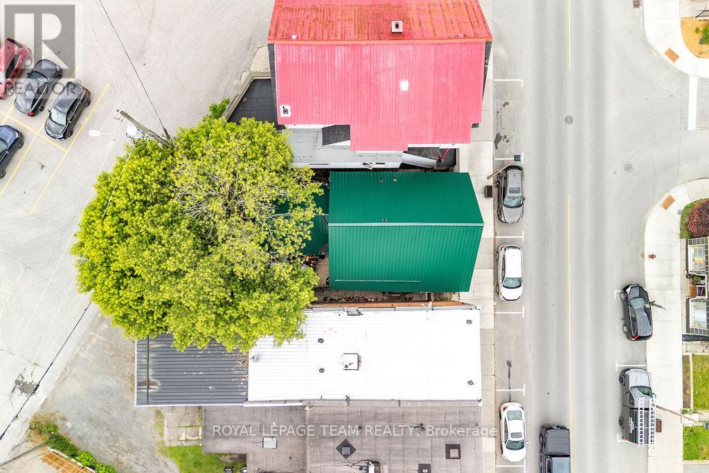 56 MADAWASKA STREET - 15