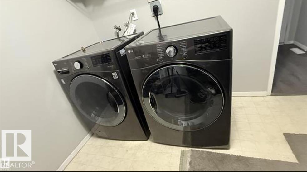 3530 42 ST NW - 29