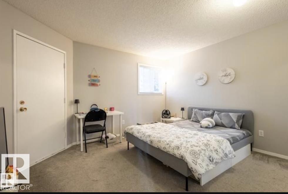 3530 42 ST NW - 15