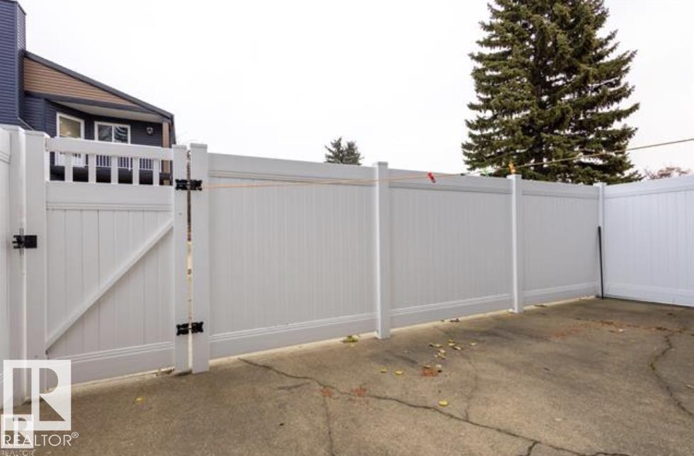 3530 42 ST NW - 33