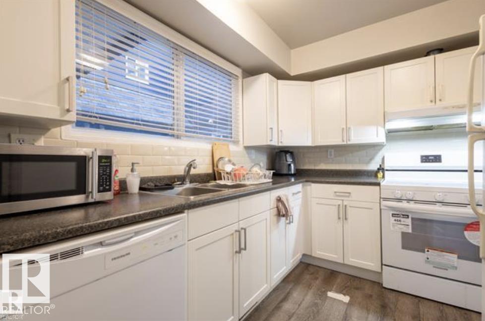 3530 42 ST NW - 1