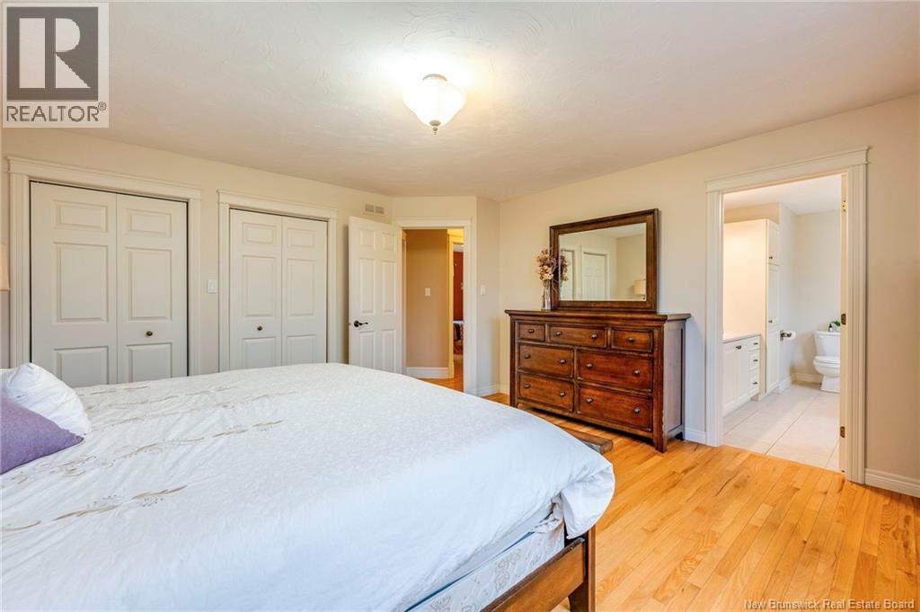 698 Frampton - 30