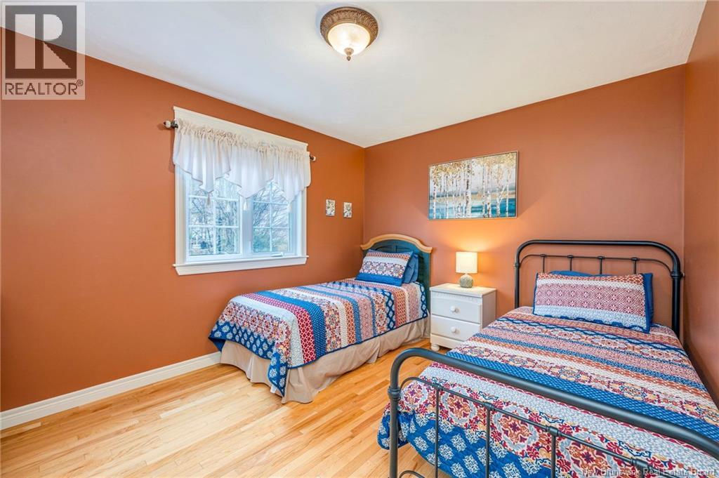 698 Frampton - 22