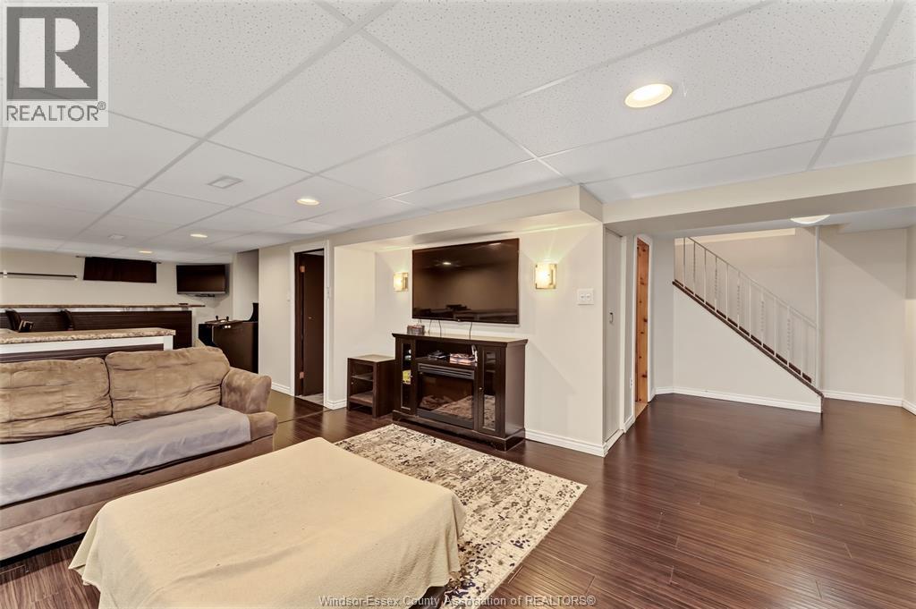 3668 MCKAY - 18