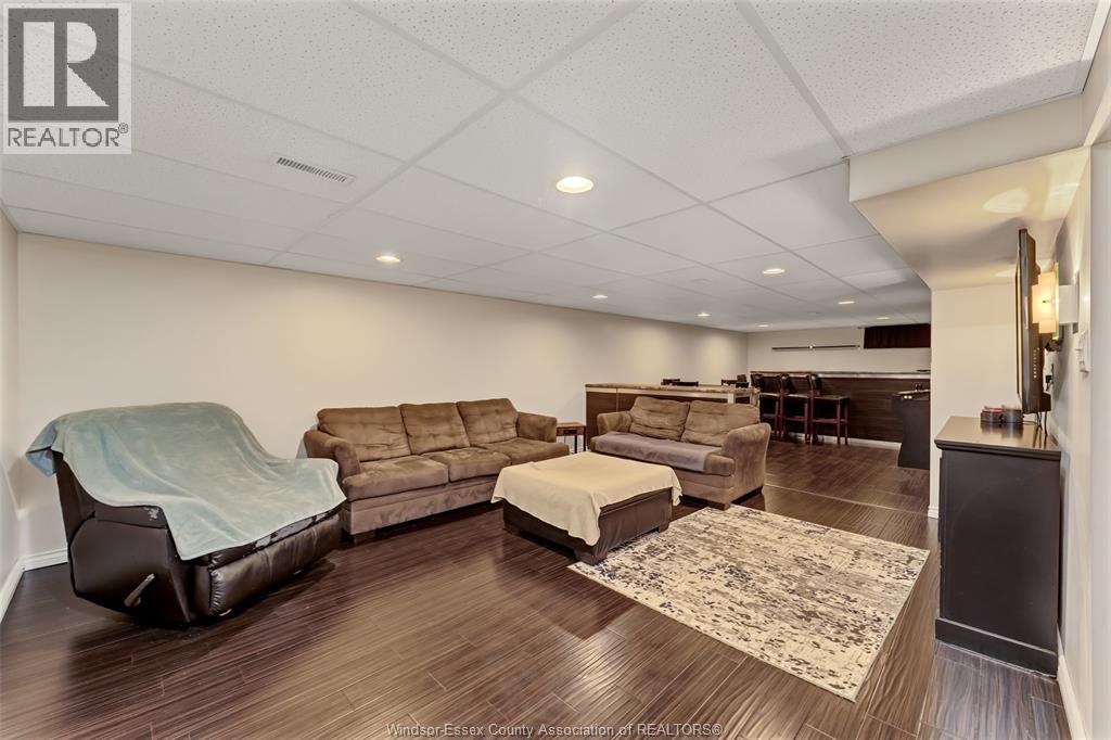 3668 MCKAY - 17