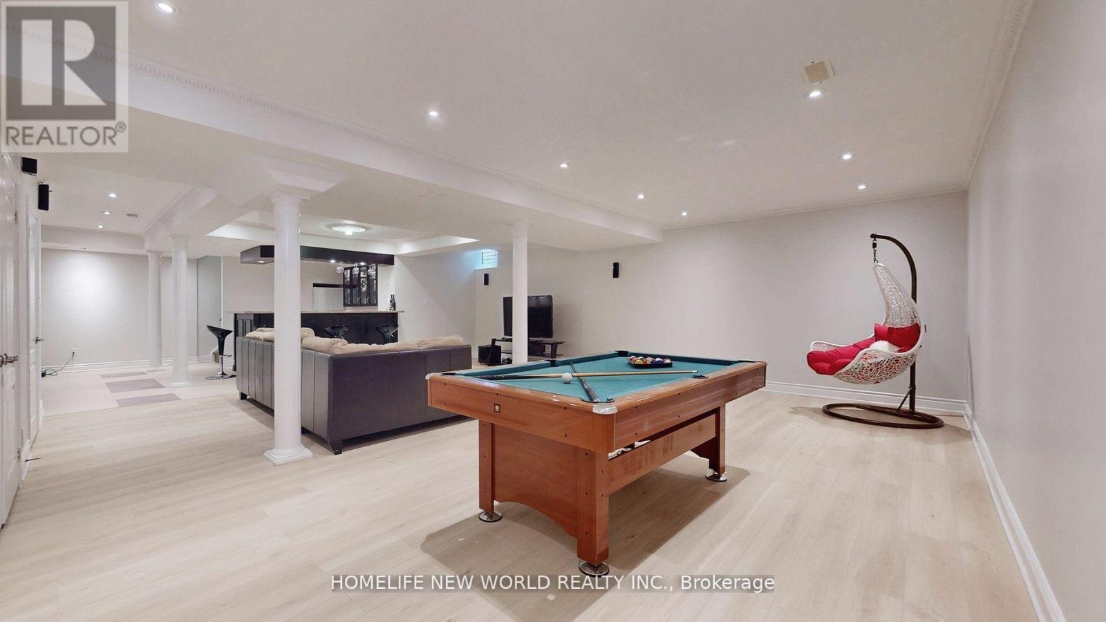 115 GOLDEN TULIP CRESCENT - 33