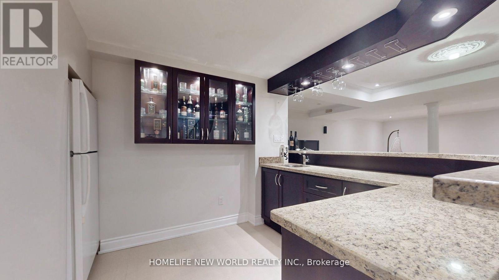 115 GOLDEN TULIP CRESCENT - 36
