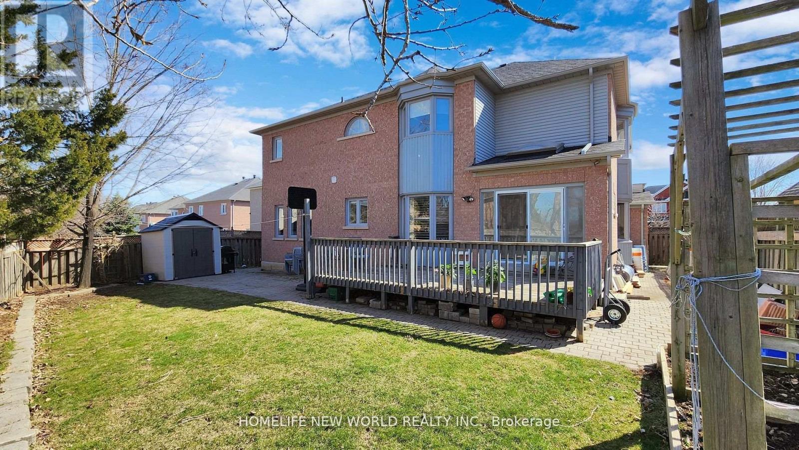 115 GOLDEN TULIP CRESCENT - 38