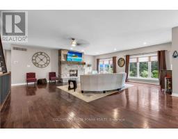 Living room - 5354 3rd Line, New Tecumseth, ON L0G1W0 Photo 14